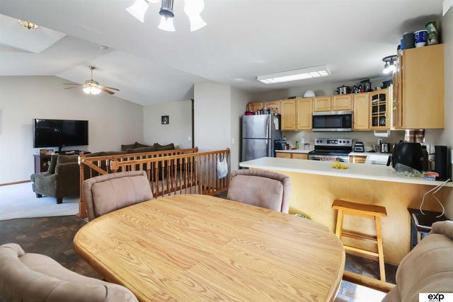 240 W Irving Street, Lincoln, NE 68521