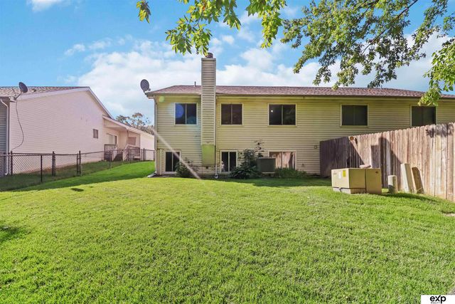 240 W Irving Street, Lincoln, NE 68521