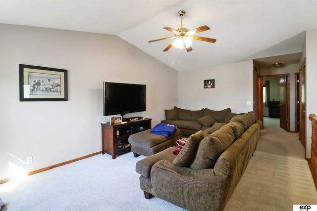 240 W Irving Street, Lincoln, NE 68521