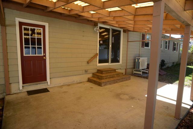 311 McKinley Road, Portsmouth, NH 03801