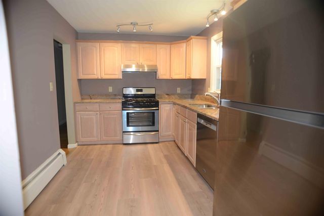 311 McKinley Road, Portsmouth, NH 03801