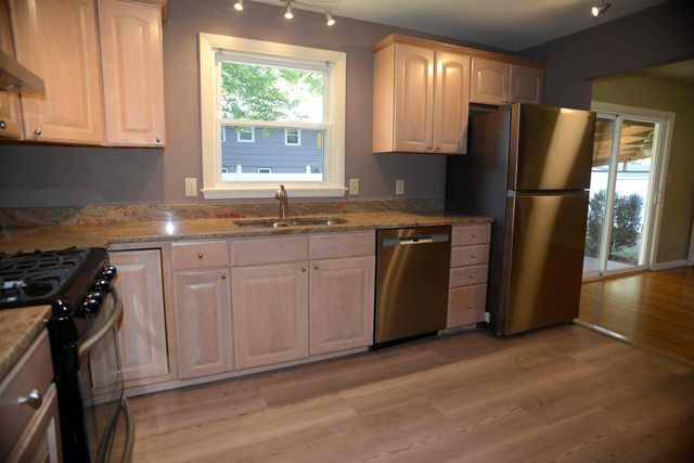 311 McKinley Road, Portsmouth, NH 03801