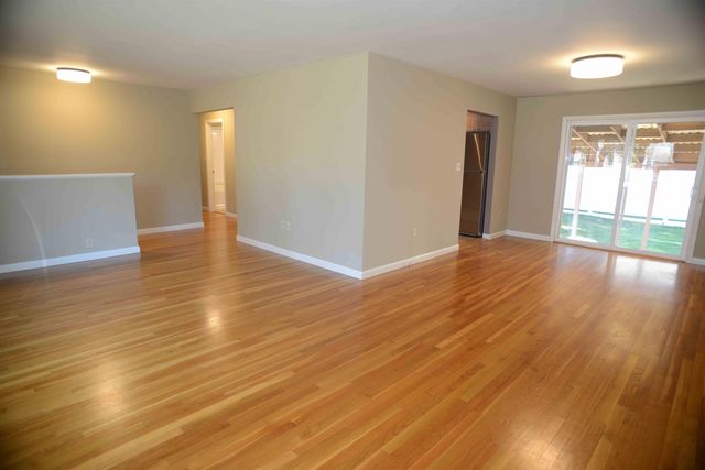 311 McKinley Road, Portsmouth, NH 03801
