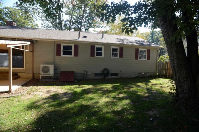 311 McKinley Road, Portsmouth, NH 03801