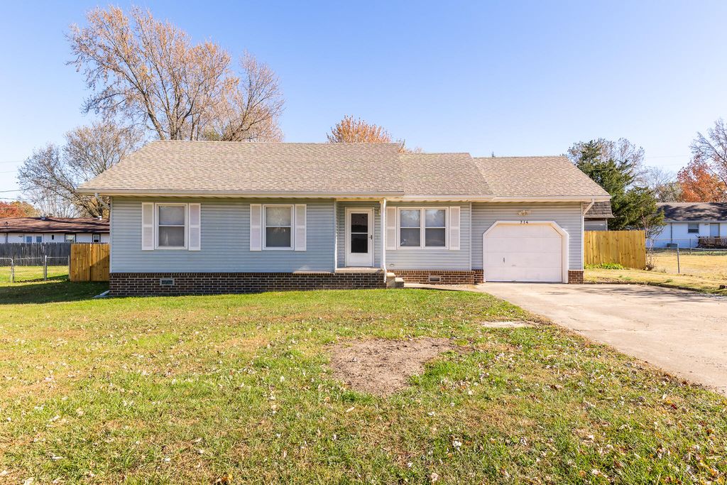 714 Cottonwood Street, Buffalo, MO 65622