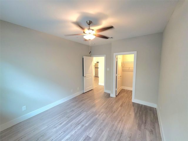 1720 Crestdale Drive 2209, Houston, TX 77080