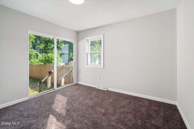 420 Chiswell Road, Schenectady, NY 12304