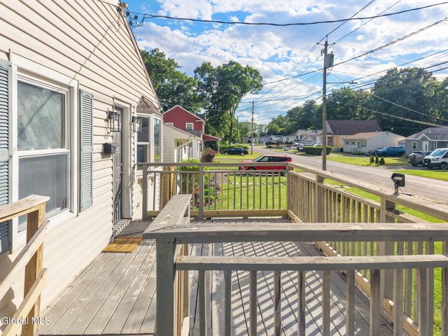 420 Chiswell Road, Schenectady, NY 12304