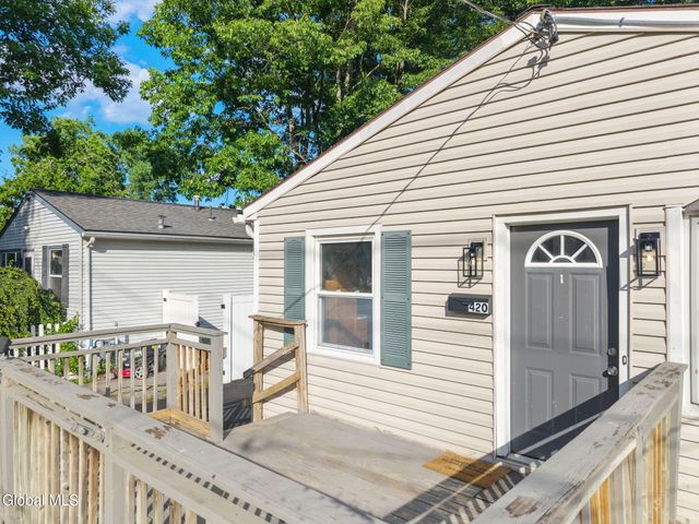 420 Chiswell Road, Schenectady, NY 12304