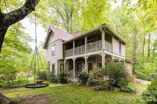 520 Esseola Street, Saluda, NC 28773