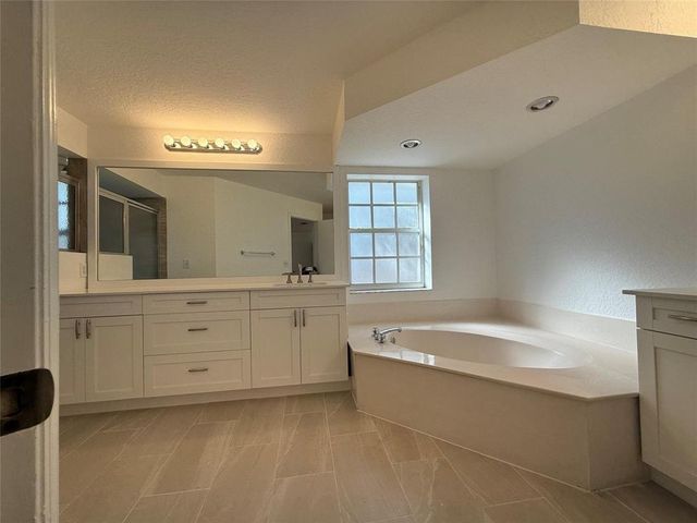 2927 Bogota Avenue, Hollywood, FL 33026