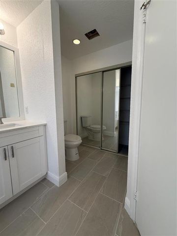 2927 Bogota Avenue, Hollywood, FL 33026