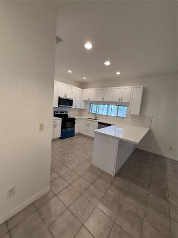 2927 Bogota Avenue, Hollywood, FL 33026