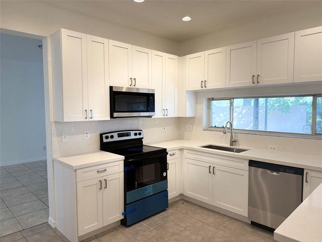 2927 Bogota Avenue, Hollywood, FL 33026