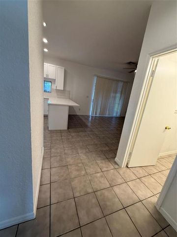 2927 Bogota Avenue, Hollywood, FL 33026