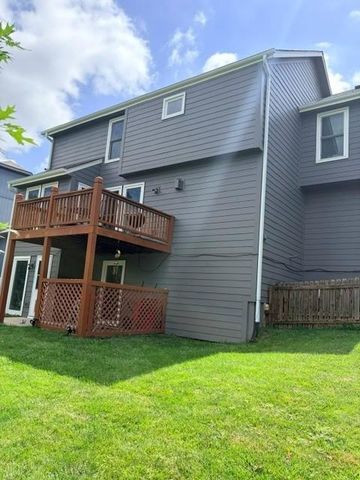 12264 S Crest Drive, Olathe, KS 66061