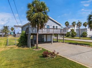 16502 Jamaica Inn Road, Jamaica Beach, TX 77554