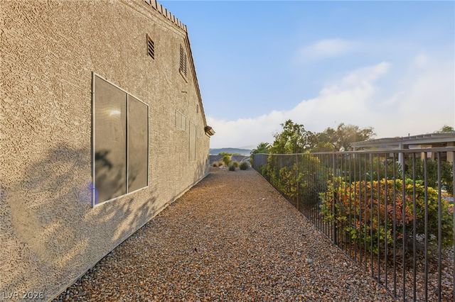 1899 Morganton Drive, Henderson, NV 89052