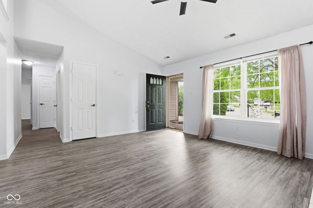 2654 Cooper Pointe Circle, Indianapolis, IN 46268