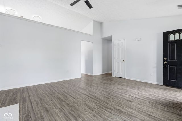 2654 Cooper Pointe Circle, Indianapolis, IN 46268