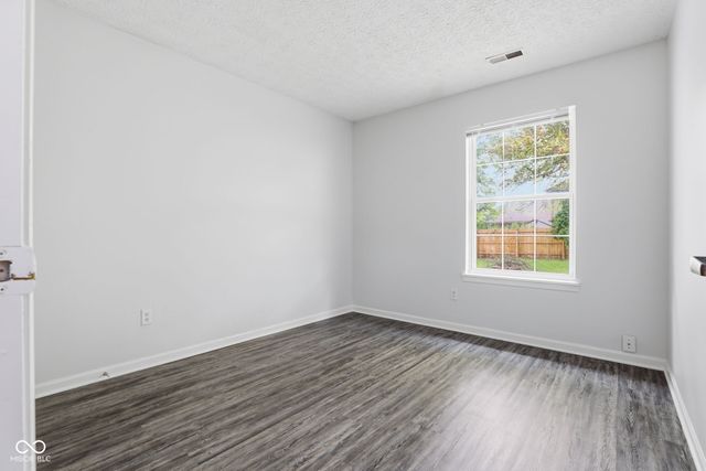 2654 Cooper Pointe Circle, Indianapolis, IN 46268
