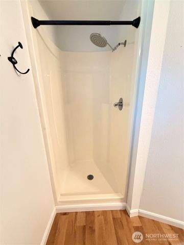 16603 35th Street Ct E, Lake Tapps, WA 98391