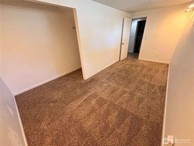 16603 35th Street Ct E, Lake Tapps, WA 98391