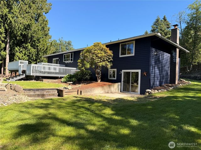 16603 35th Street Ct E, Lake Tapps, WA 98391