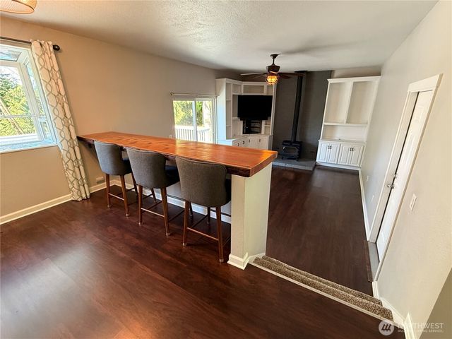 16603 35th Street Ct E, Lake Tapps, WA 98391
