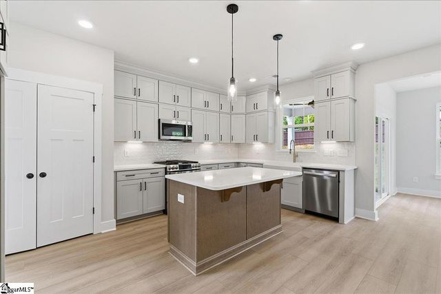 430 Briggs Drive, Easley, SC 29642
