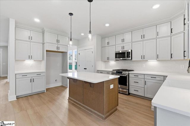 430 Briggs Drive, Easley, SC 29642