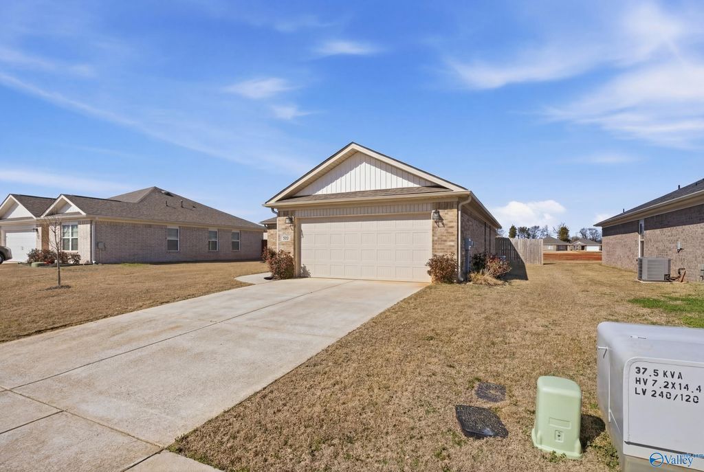 122 Domingues Avenue, Meridianville, AL 35759