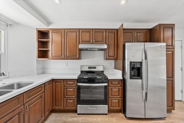 2309 Thistle Street, Rosamond, CA 93560