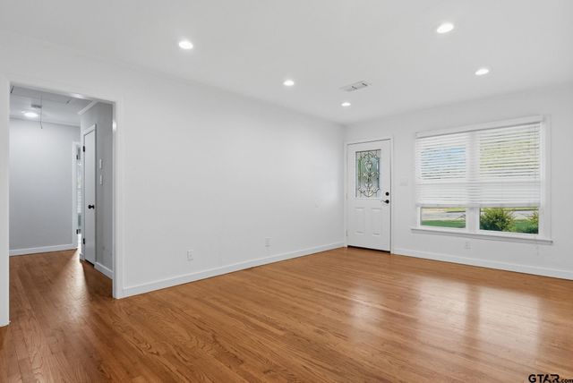 1520 E Hankerson st., Tyler, TX 75701