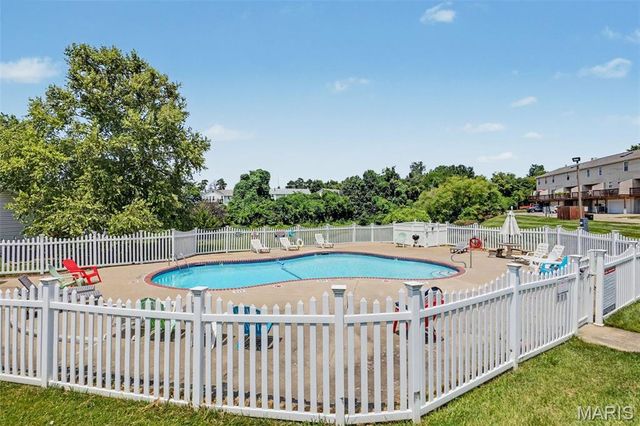 3129 Windwood Trails Drive, St Peters, MO 63303