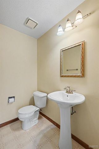 3129 Windwood Trails Drive, St Peters, MO 63303