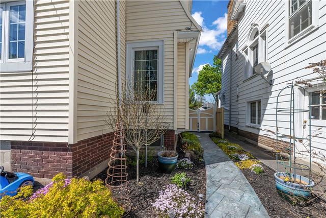 123 Trafalgar Street, Rochester, NY 14619