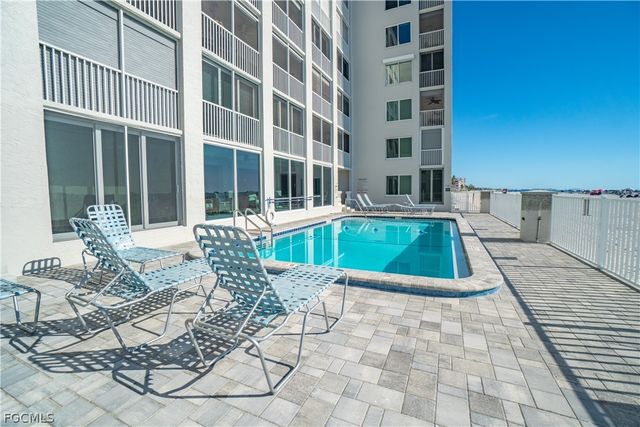 26000 Hickory BLVD 303, Bonita Springs, FL 34134