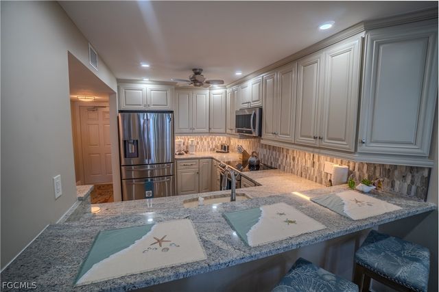 26000 Hickory BLVD 303, Bonita Springs, FL 34134