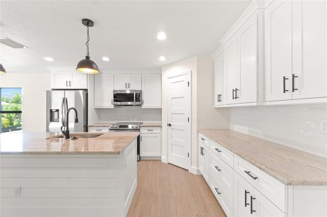196 ARCH DRIVE, Rotonda West, FL 33947