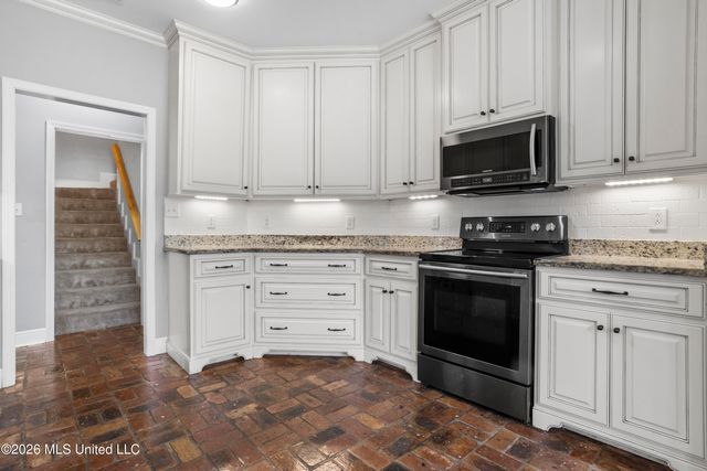 6465 Apelehama Road, Diamondhead, MS 39525