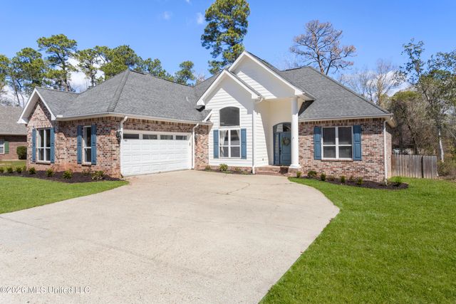 6465 Apelehama Road, Diamondhead, MS 39525