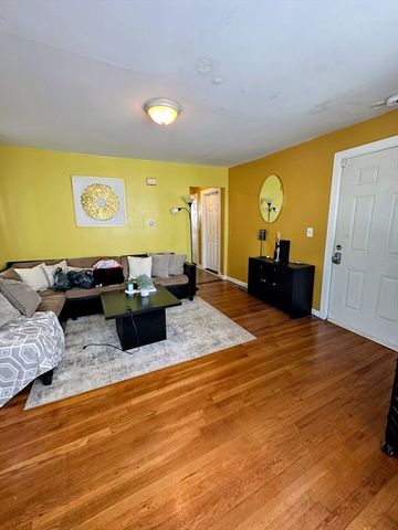 52 Harold St, Providence, RI 02908