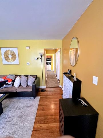 52 Harold St, Providence, RI 02908