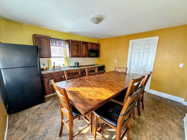 52 Harold St, Providence, RI 02908