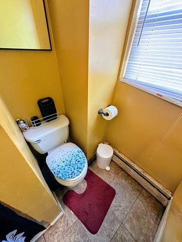 52 Harold St, Providence, RI 02908