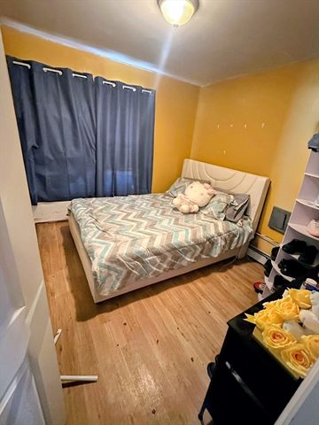 52 Harold St, Providence, RI 02908