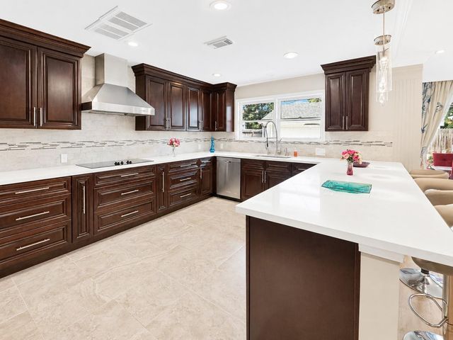 2320 Gramercy Street, Houston, TX 77030