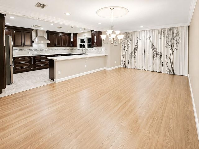 2320 Gramercy Street, Houston, TX 77030