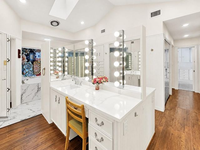 2320 Gramercy Street, Houston, TX 77030